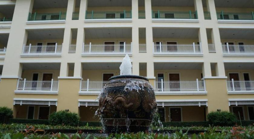 The One Hotel 3*