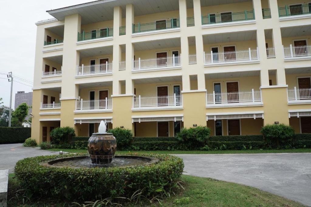 The One Hotel 3*