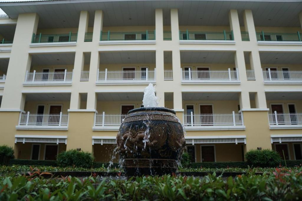 The One Hotel